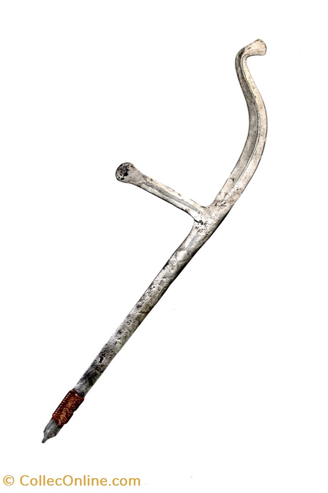 art antiquites africain armes laka ngambaye 001