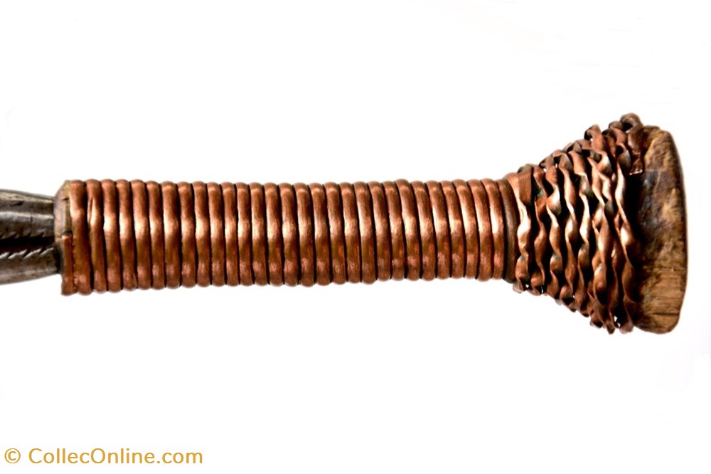 art antiquite africain arme yakoma basakpwa 010