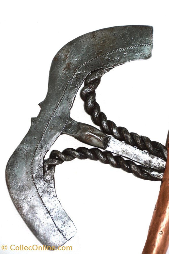 art antiquites africain armes songye nsapo 011