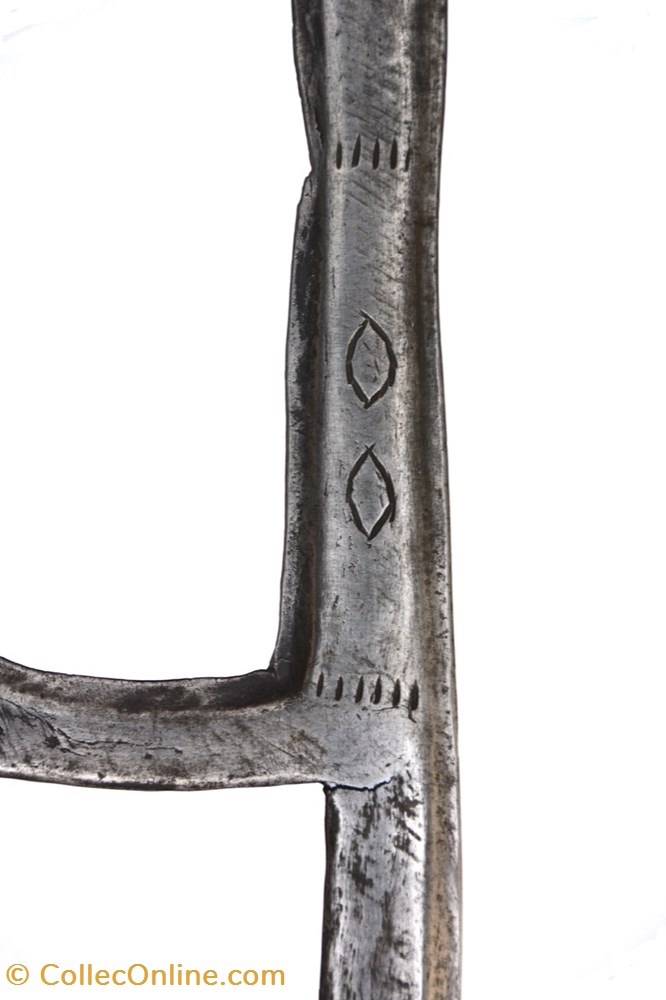 art antiquites africain armes laka ngambaye 005