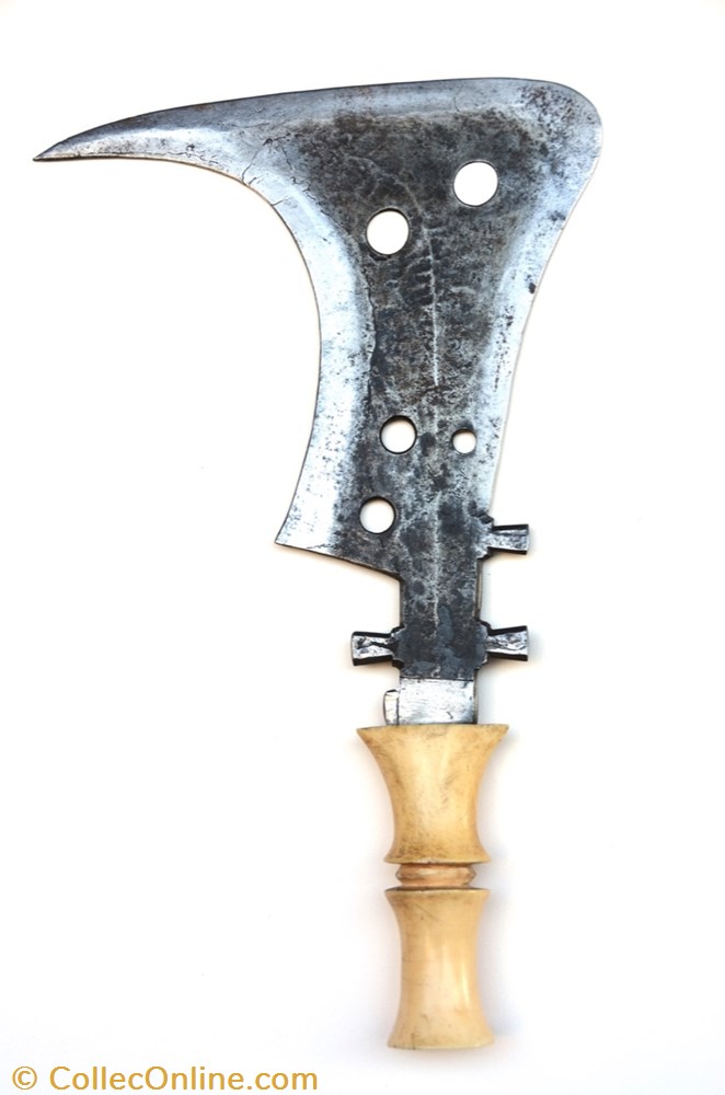 art antiquite africain arme mangbetu ivoire 002