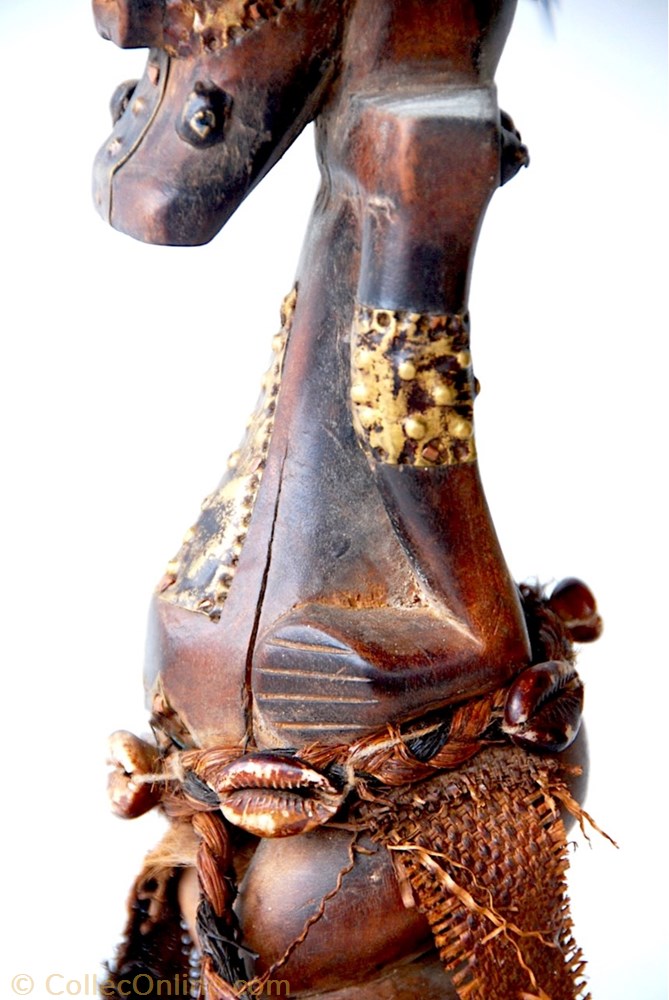 Songyé 002 3 art antiquite africain statuette songye 002