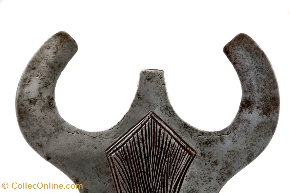 Téké 001 3 art antiquite africain arme teke 001