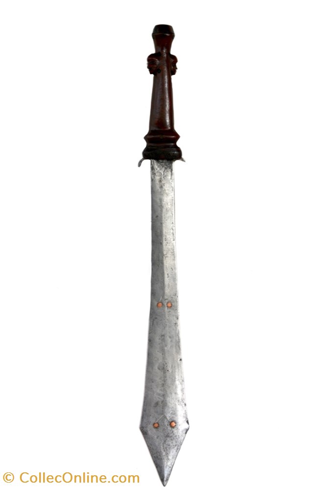 Pendé 001 art antiquite africain arme pende 001