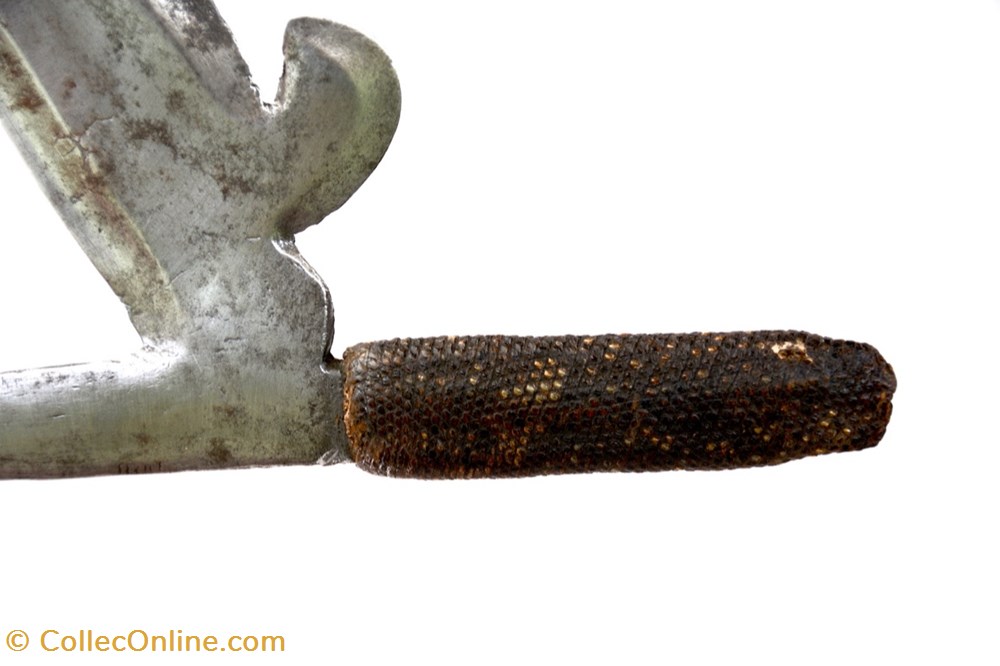 art antiquites africain armes zande bandia 001