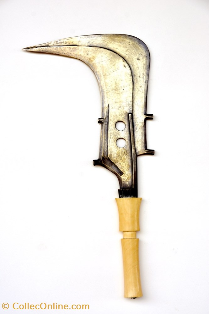 Mangbetu Ivoire** C-L 001 art antiquite africain arme mangbetu ivoire c l 001