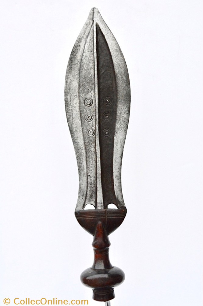 Ikulbapyaang 001 2 art antiquite africain arme ikulbapyaang 001