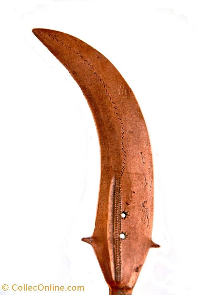 art antiquites africain armes yakoma ngondi 007