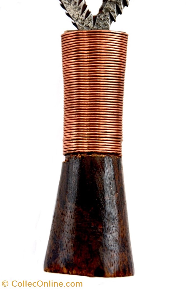 art antiquites africain armes ekonda 001