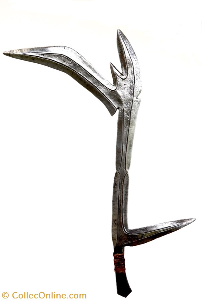 Banda Mbugbu ouest 001 art antiquites africain armes banda mbugbu ouest 001