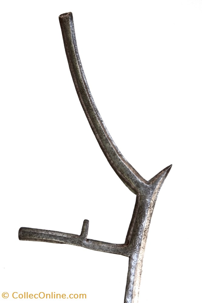 art antiquites africain armes laka ngambaye 006