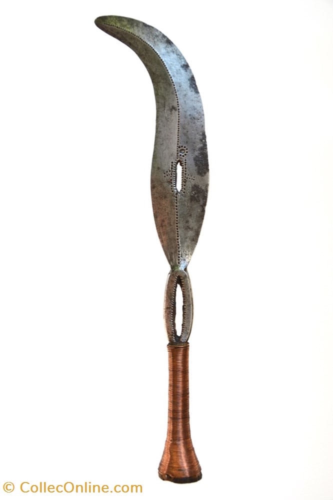 Yakoma Ngondi 001 art antiquite africain arme yakoma ngondi 001