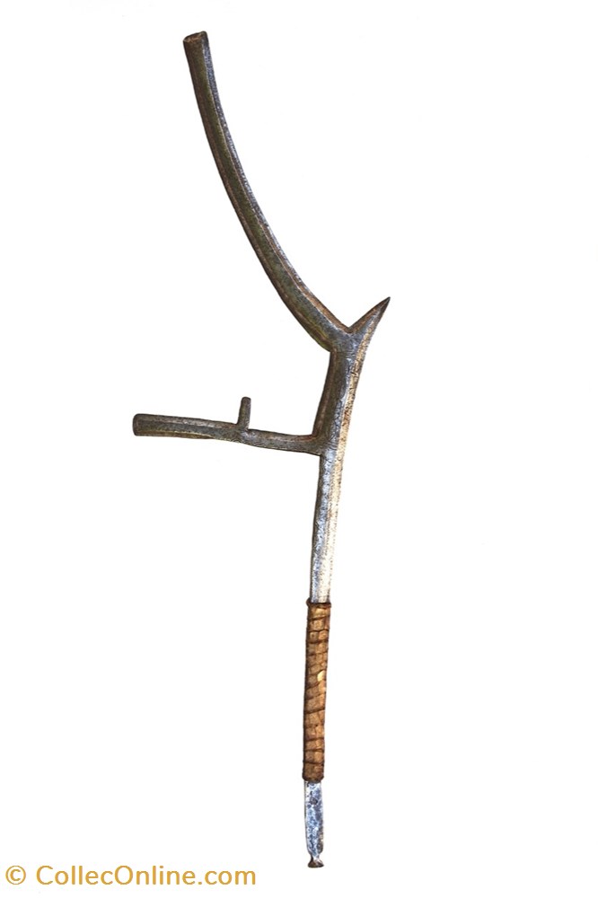 art antiquites africain armes laka ngambaye 006