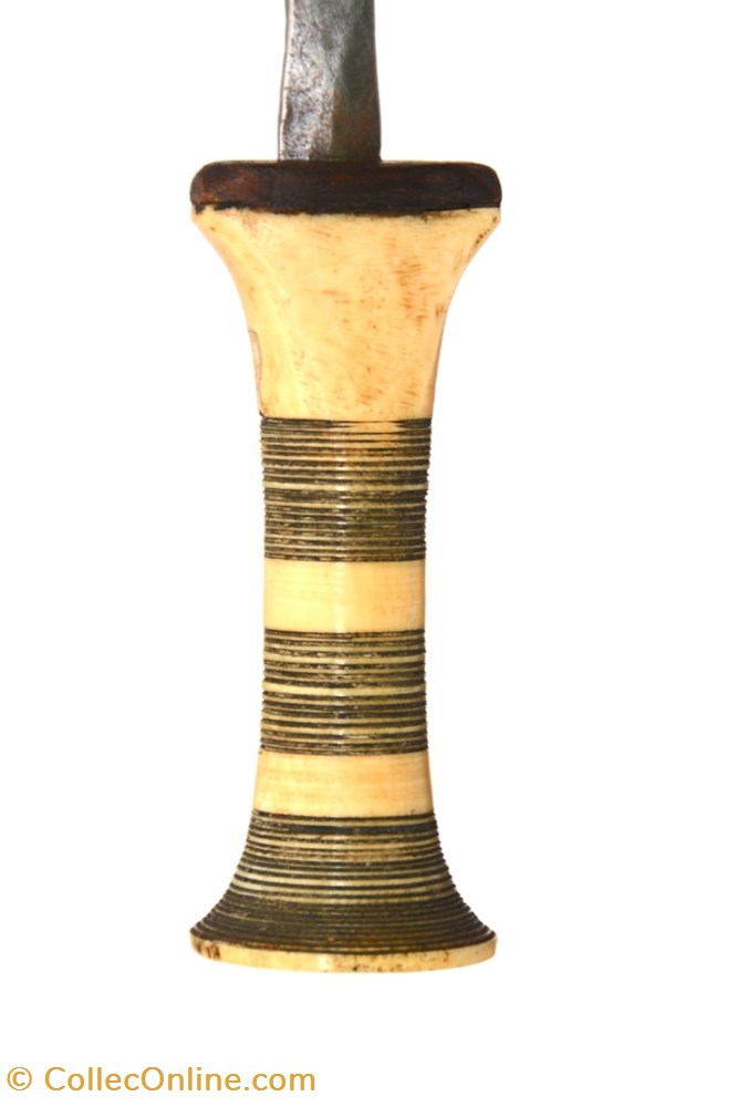Kreich 001 5 art antiquite africain arme kreich 001