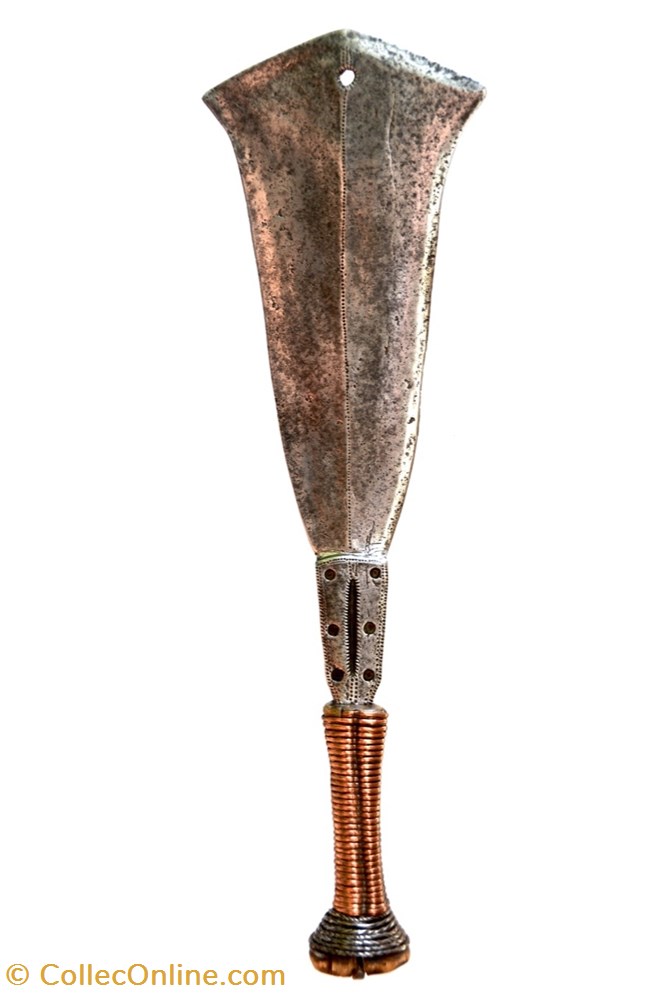 Yakoma Basakpwa 007 art antiquite africain arme yakoma basakpwa 007