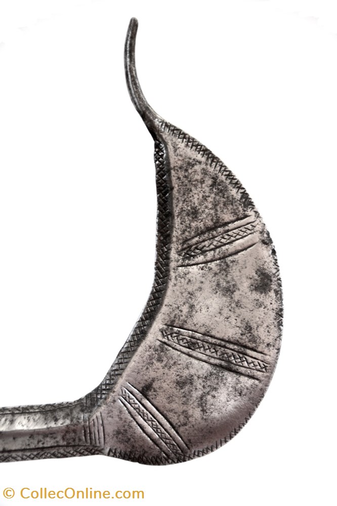 art antiquites africain armes marghi guduf 001