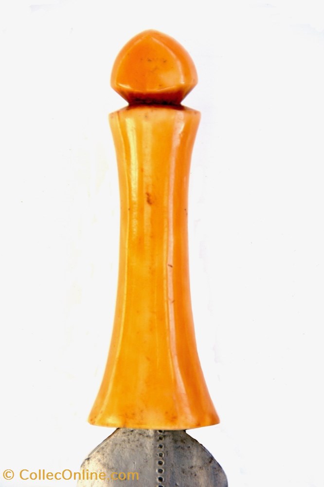 art antiquites africain armes topoke 001
