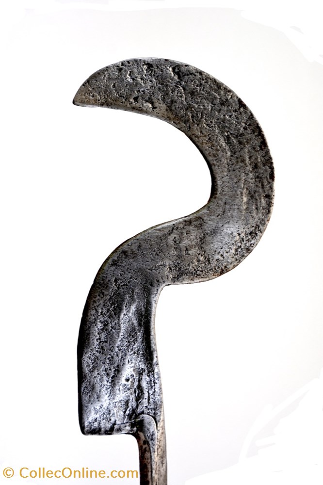 Tutsi 002 2 art antiquite africain arme tutsi 002