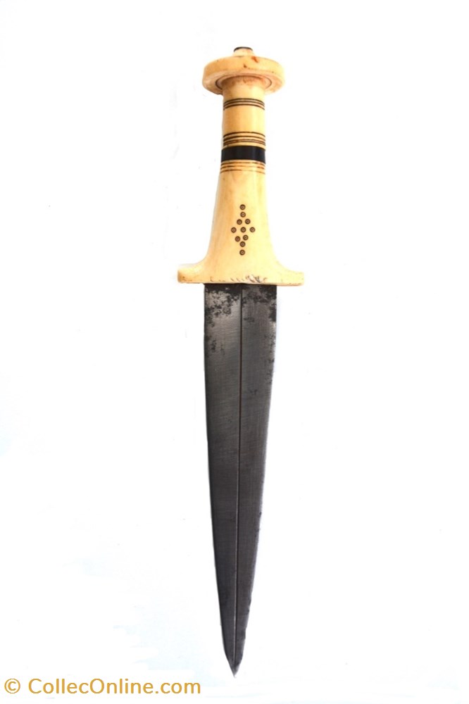 Kreich 003 2 art antiquite africain arme kreich 003