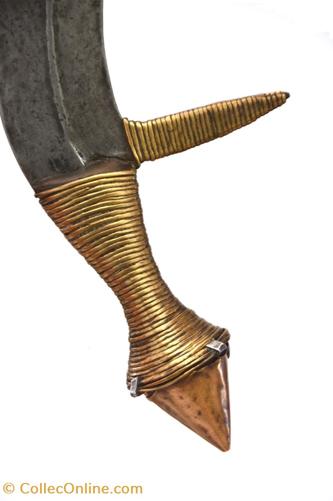 Kota-Fang 007 5 art antiquites africain armes kota fang 007