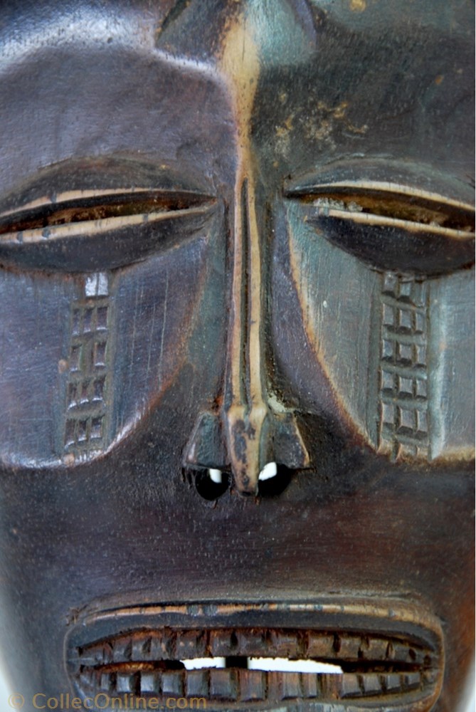 art antiquites africain masques tchokwe 004