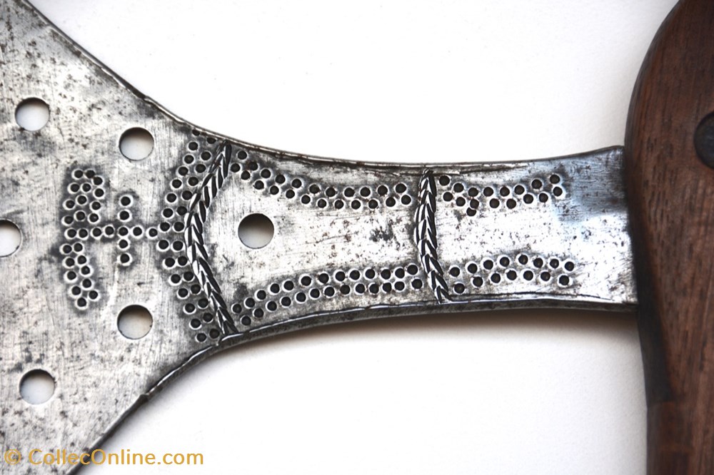 art antiquite africain arme tchokwe 003