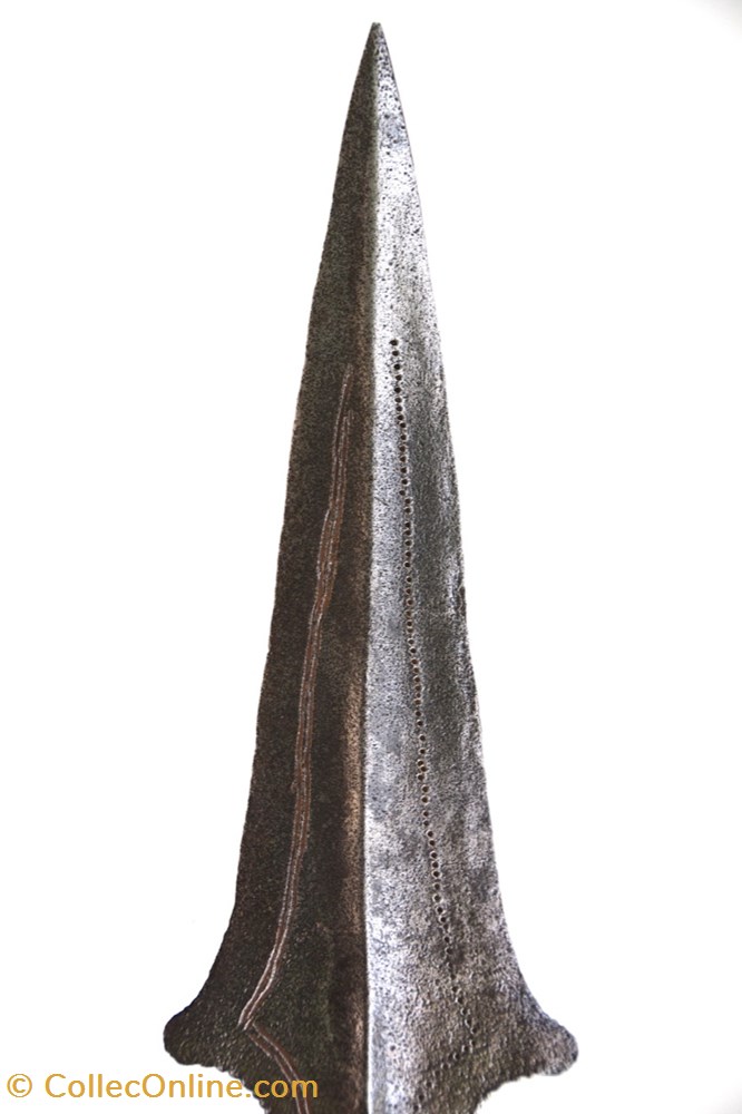 art antiquite africain arme tetela 002