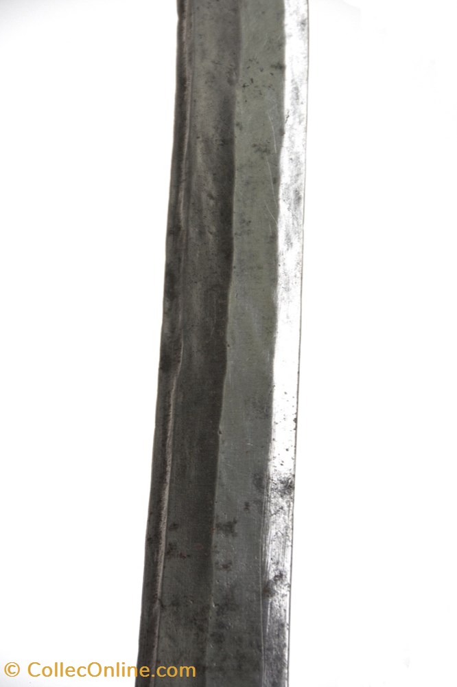 Yakoma Ngondi 006 3 art antiquite africain arme yakoma ngondi 006