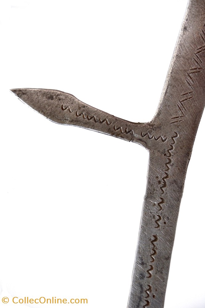 art antiquites africain armes ingessana murder 004