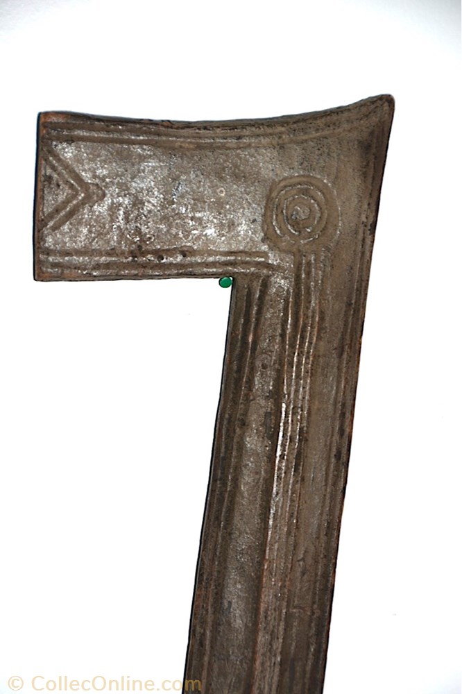 Ndengése 001 4 art antiquite africain arme ndengese 001