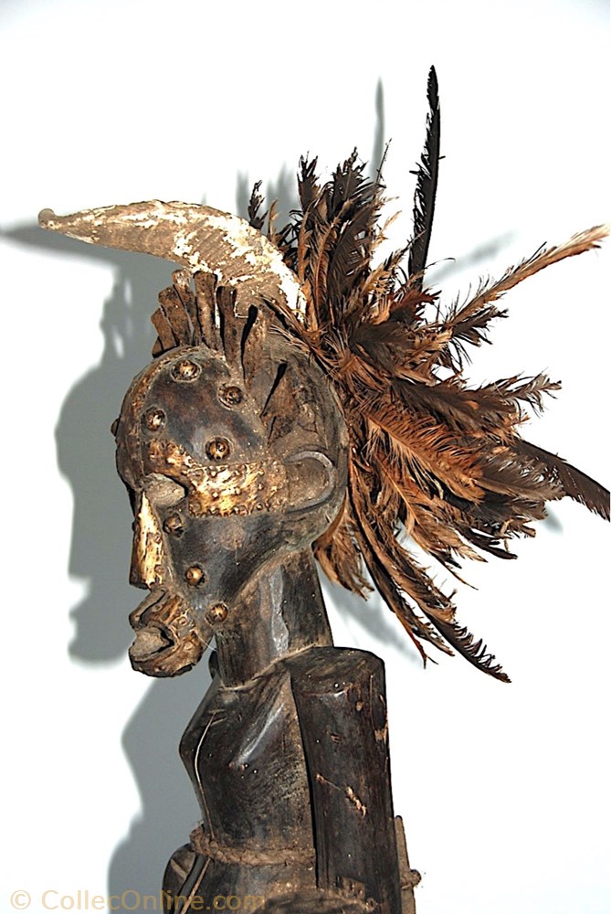 Songyé 009 3 art antiquite africain statuette songye 009