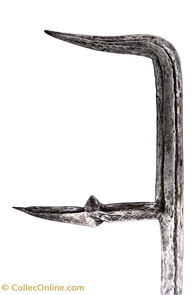 art antiquites africain armes laka ngambaye 004
