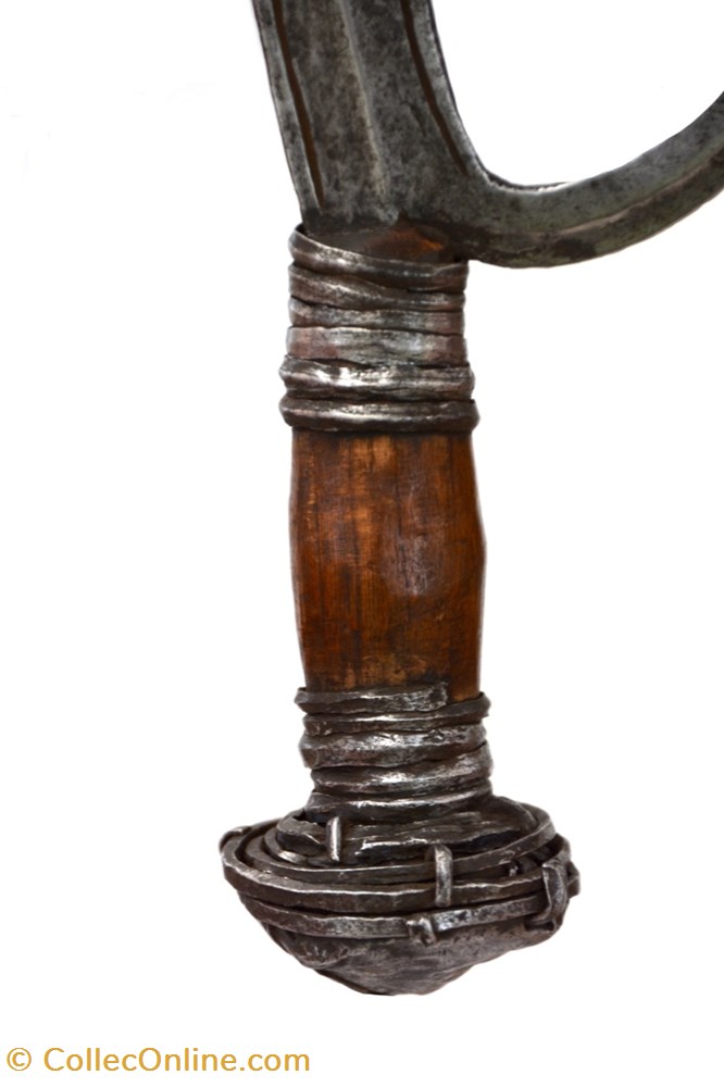 Kota-Fang 014 4 art antiquite africain arme kota fang 014
