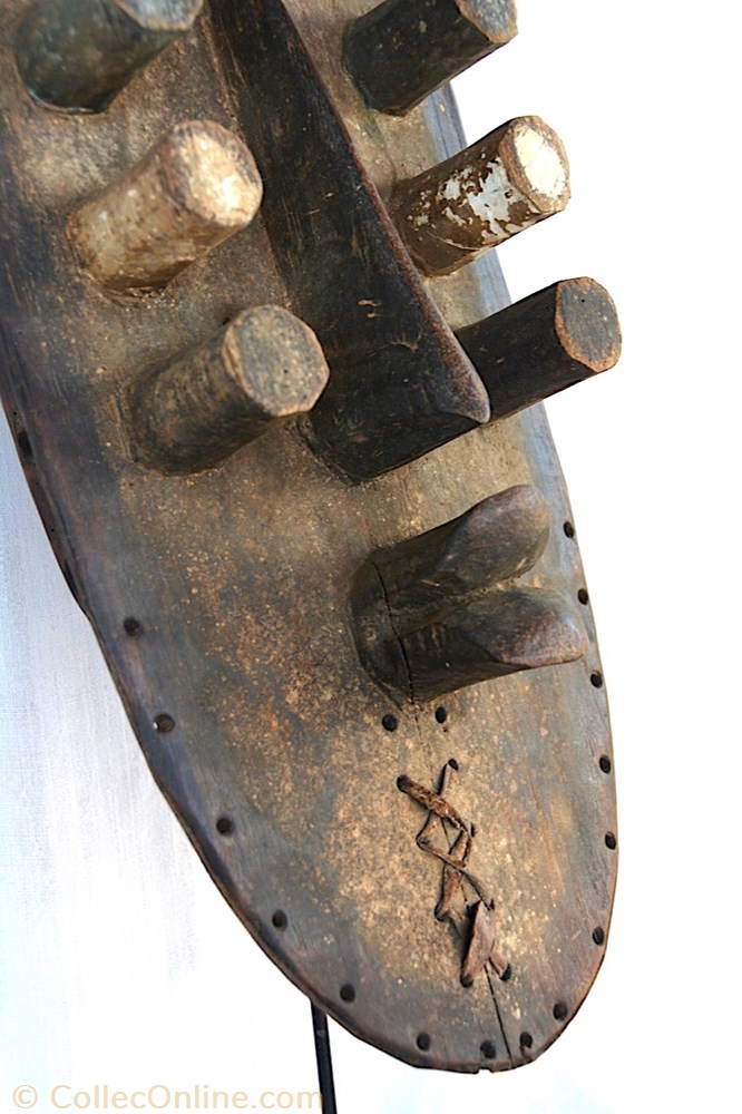 Grebo 001 3 art antiquite africain masque grebo 001