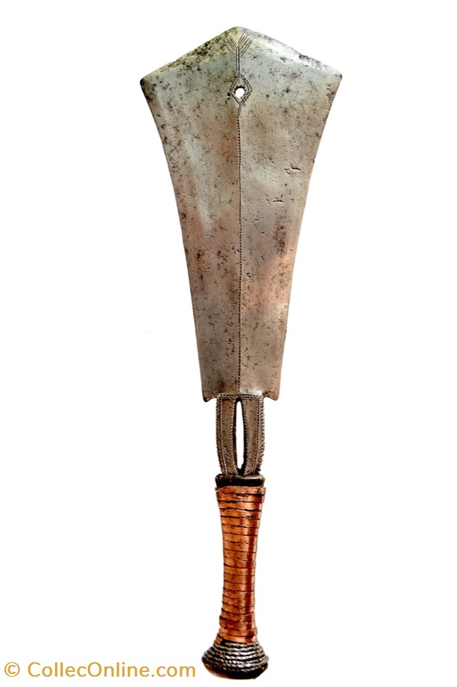 Yakoma Basakpwa 006 art antiquite africain arme yakoma basakpwa 006