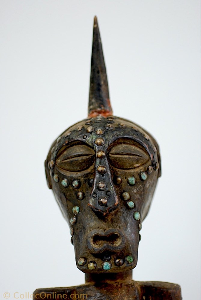 Songyé 001 4 art antiquite africain statuette songye 001