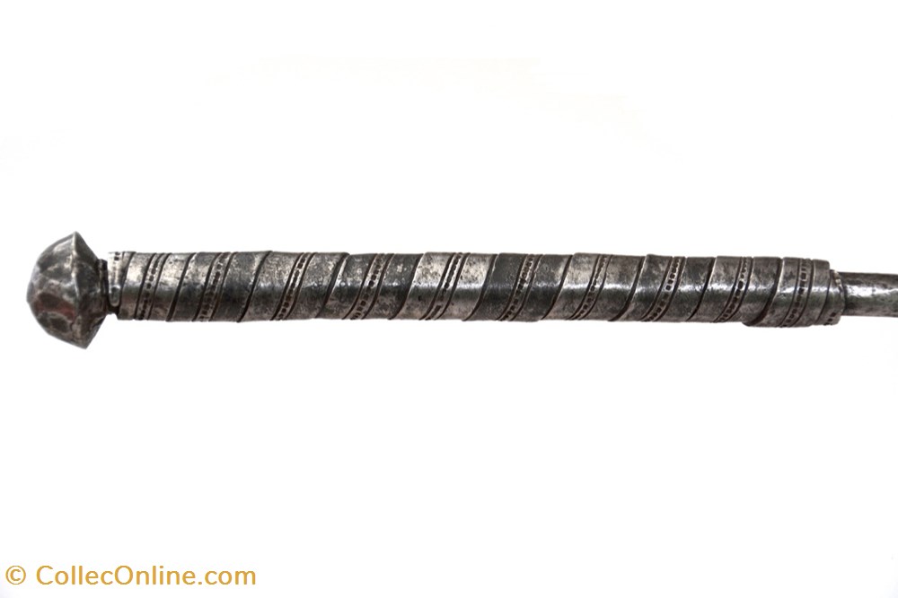 art antiquite africain arme dadiya 002