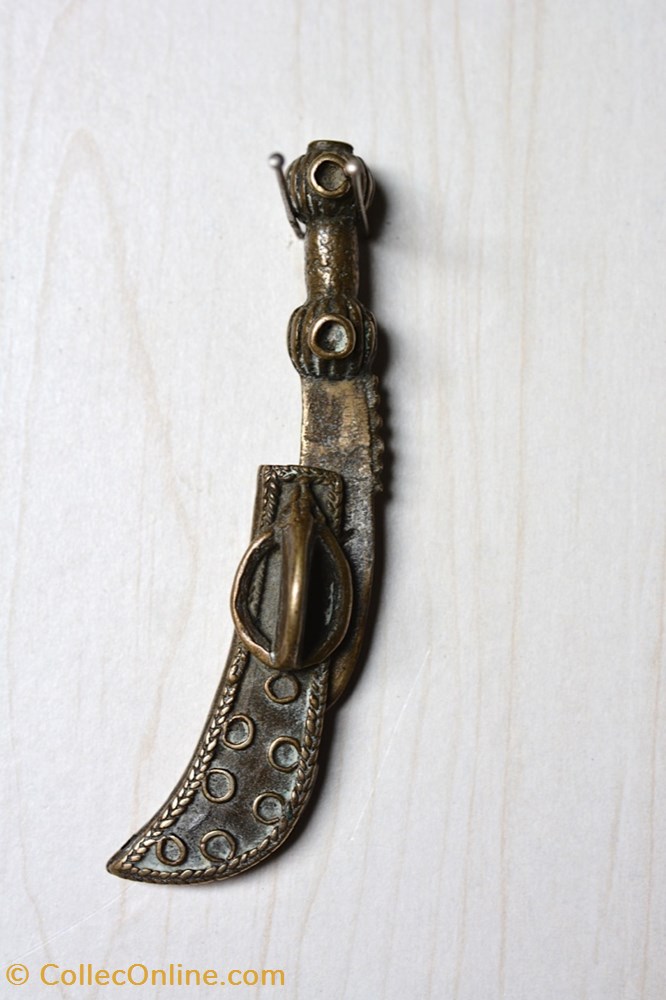 Poids armes Épée 011 2 art antiquites africain bronzes poids armes epee 011