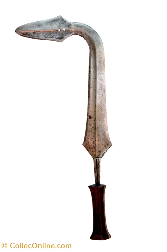Yakoma Ngondi 002 art antiquite africain arme yakoma ngondi 002