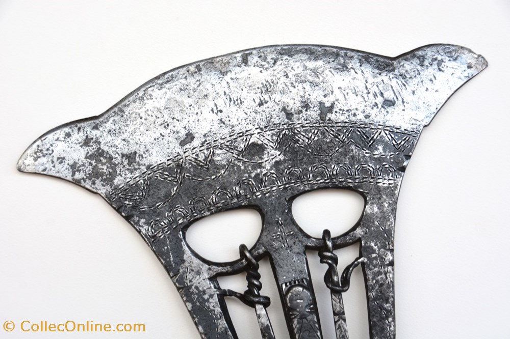 art antiquite africain arme tchokwe lunda 001