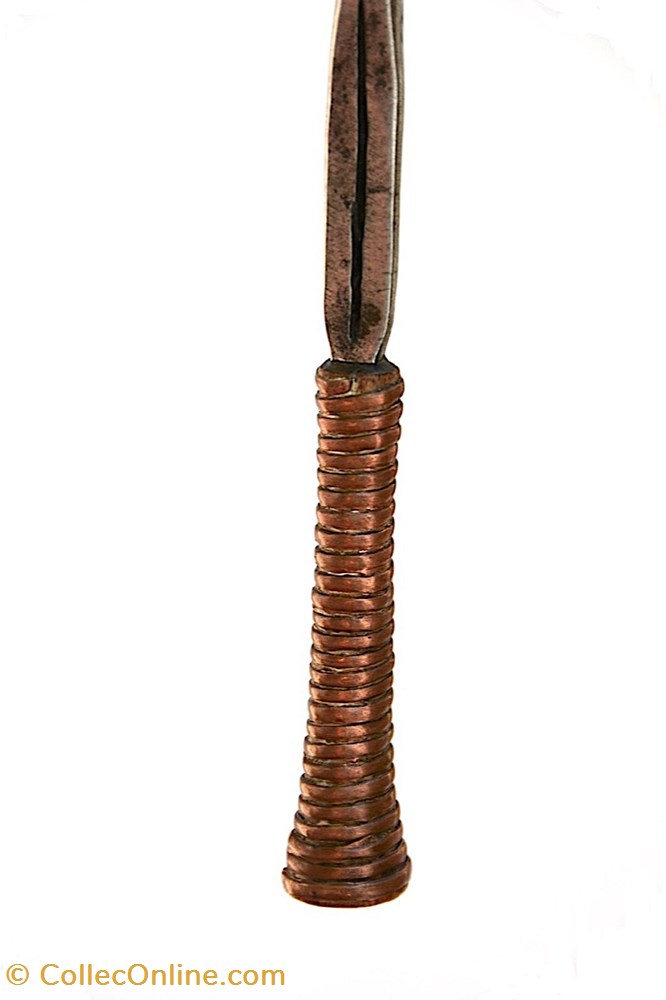 art antiquite africain arme yakoma ngondi 001