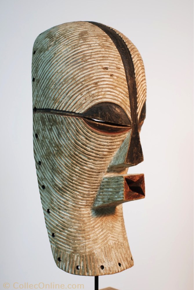 Songyé-Kiwébé 001 2 art antiquite africain masque songye kiwebe 001