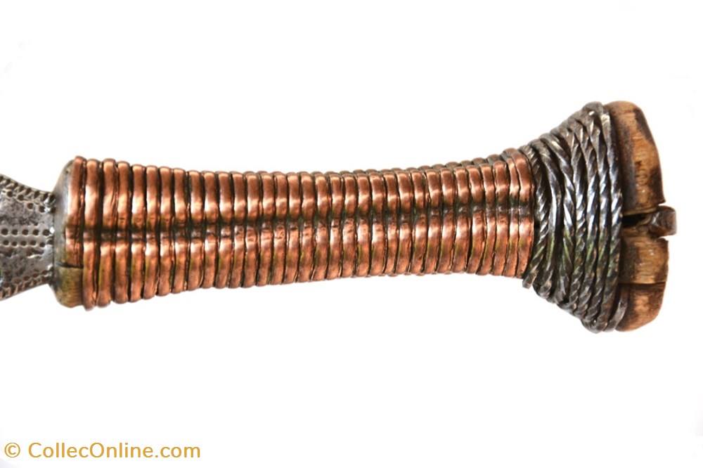 Yakoma Basakpwa 007 5 art antiquite africain arme yakoma basakpwa 007