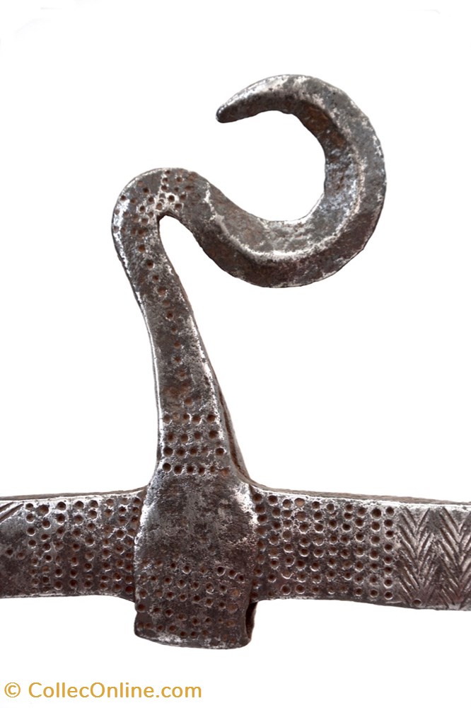Marghi Mofu 001 3 art antiquites africain armes marghi mofu 001