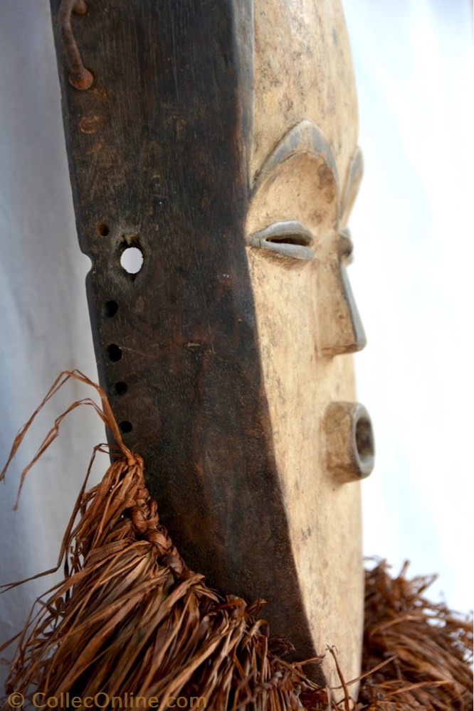 Vuvi 001 4 art antiquites africain masques vuvi 001