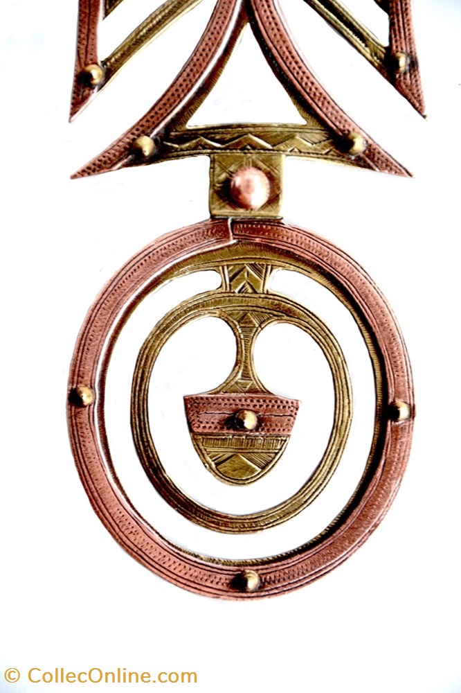 art antiquite africain bijoux cle de voile 001