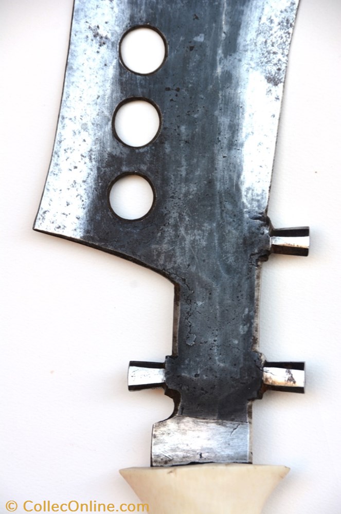 art antiquite africain arme mangbetu ivoire 001