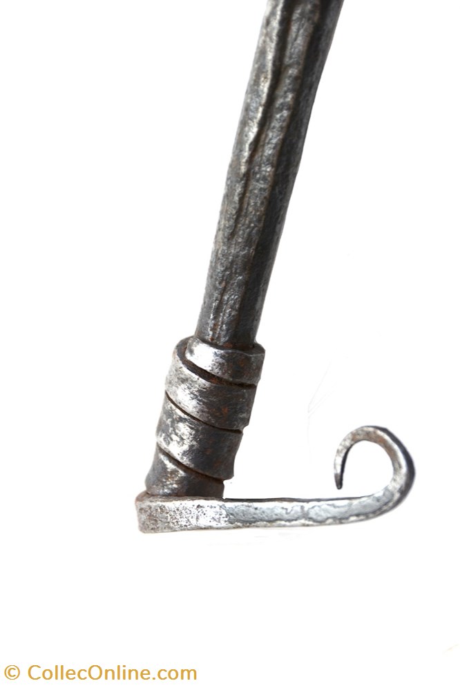 Chamba 002 5 art antiquite africain arme chamba 002