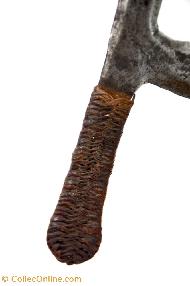 Yangéré-Kaka 001 5 art antiquites africain armes yangere kaka 001