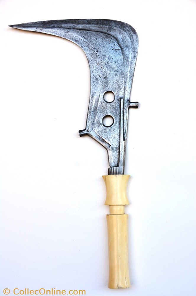 art antiquite africain arme mangbetu ivoire 003